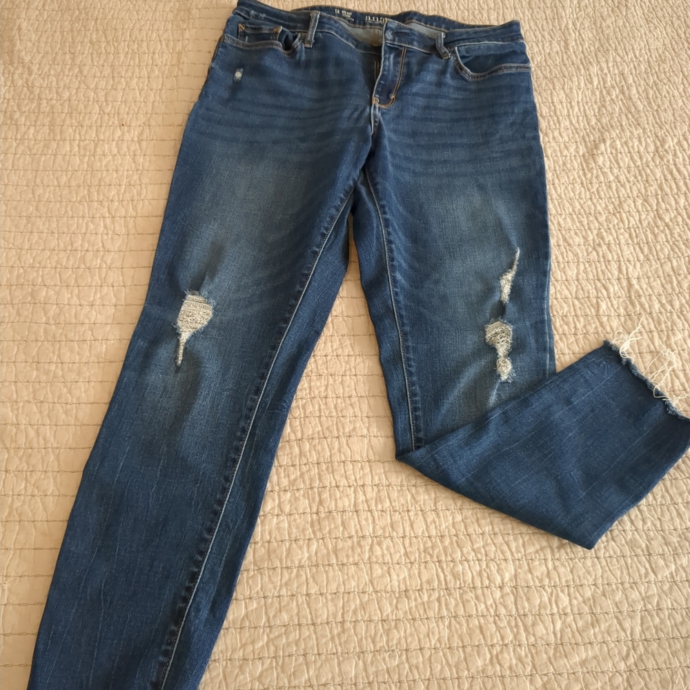 a.n.a Blue Skinny Jeans Distressed Casual
